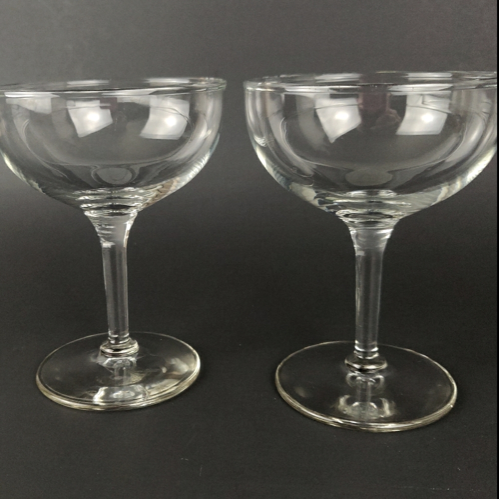 Vintage Classic Coupe Glasses | Set of 2